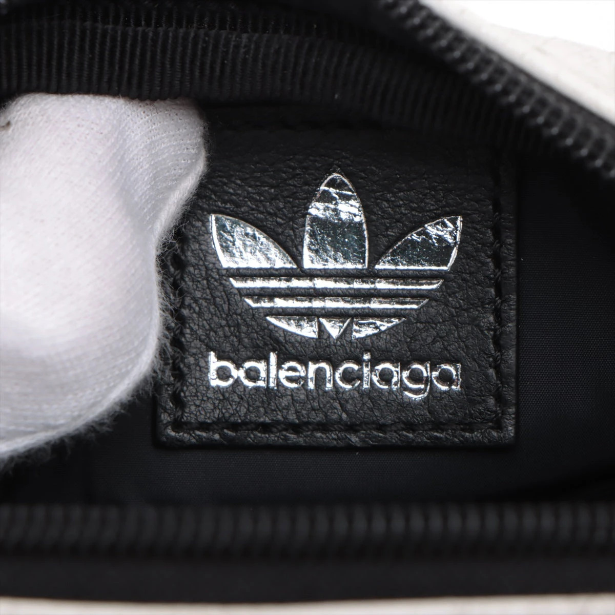 バレンシアガ×アディダス レザー ショルダーバッグ ブラック