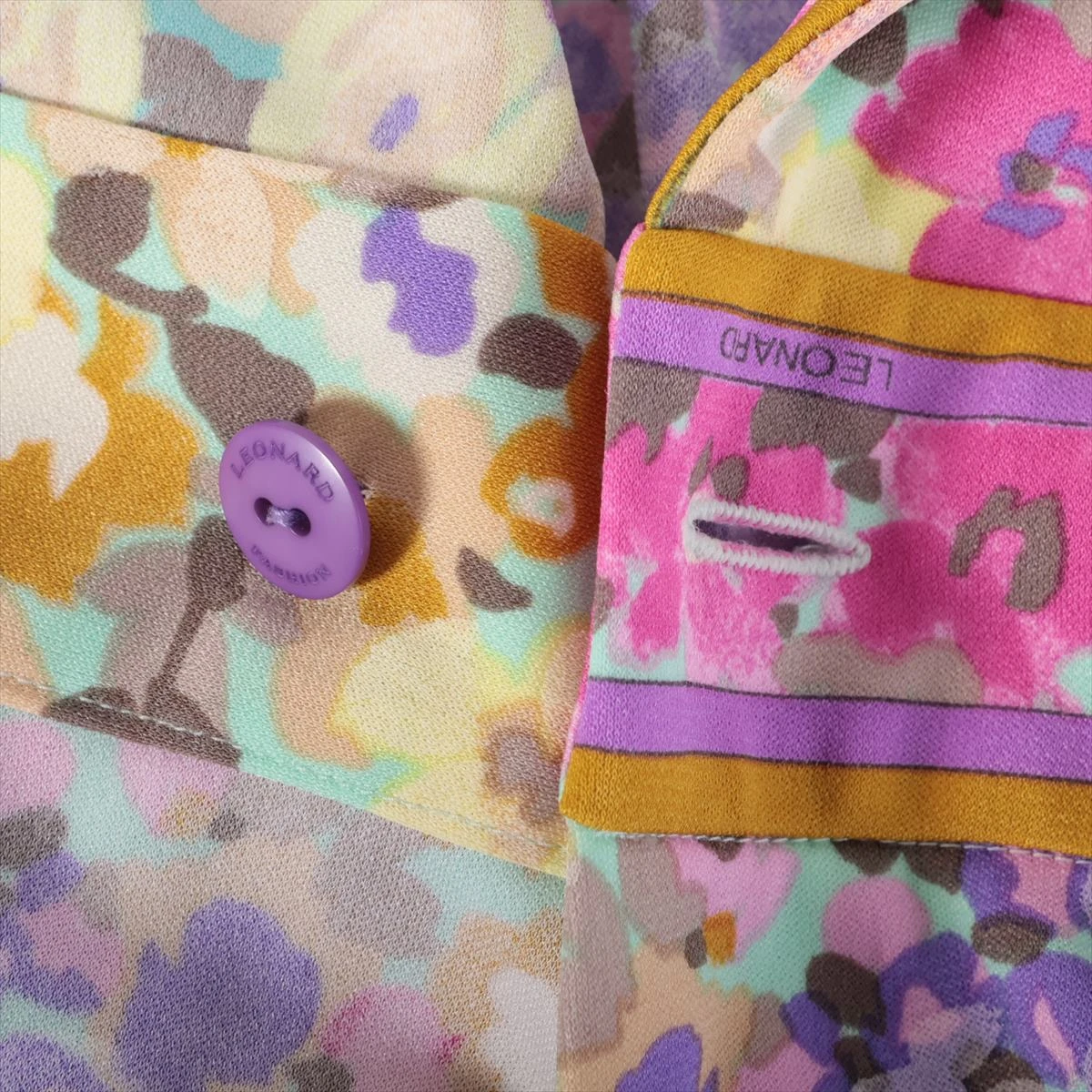 近年 新品❤️定価10万❤️レオナール ワンピース❤️40❤️手洗 ポリエステル 近年 新品❤️定価10万❤️レオナール ワンピース❤️40❤️手洗