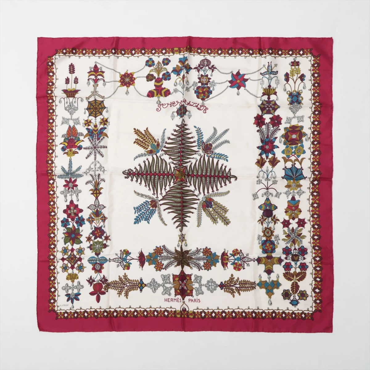 HERMÈS エルメス カレ90 シルク スカーフ シェヘラザード 【公式通販】