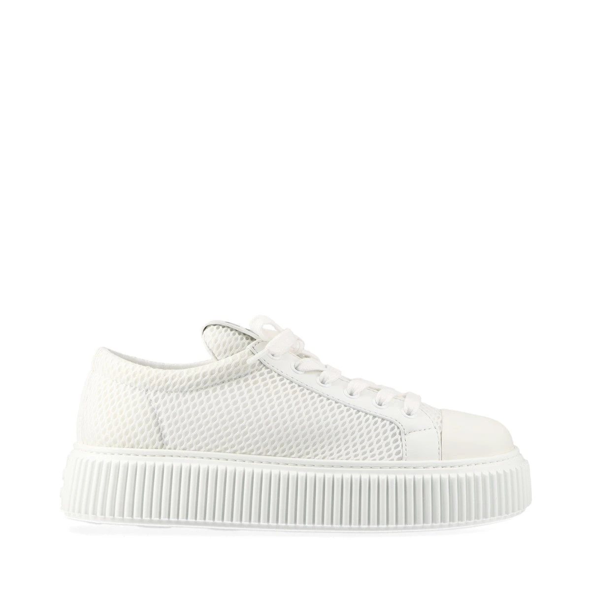 miumiu☆ブリーチド レザー スニーカー WHITE 38 miumiu ミュウミュウ 2024 ブリーチドレザー スニーカー - メルカリ