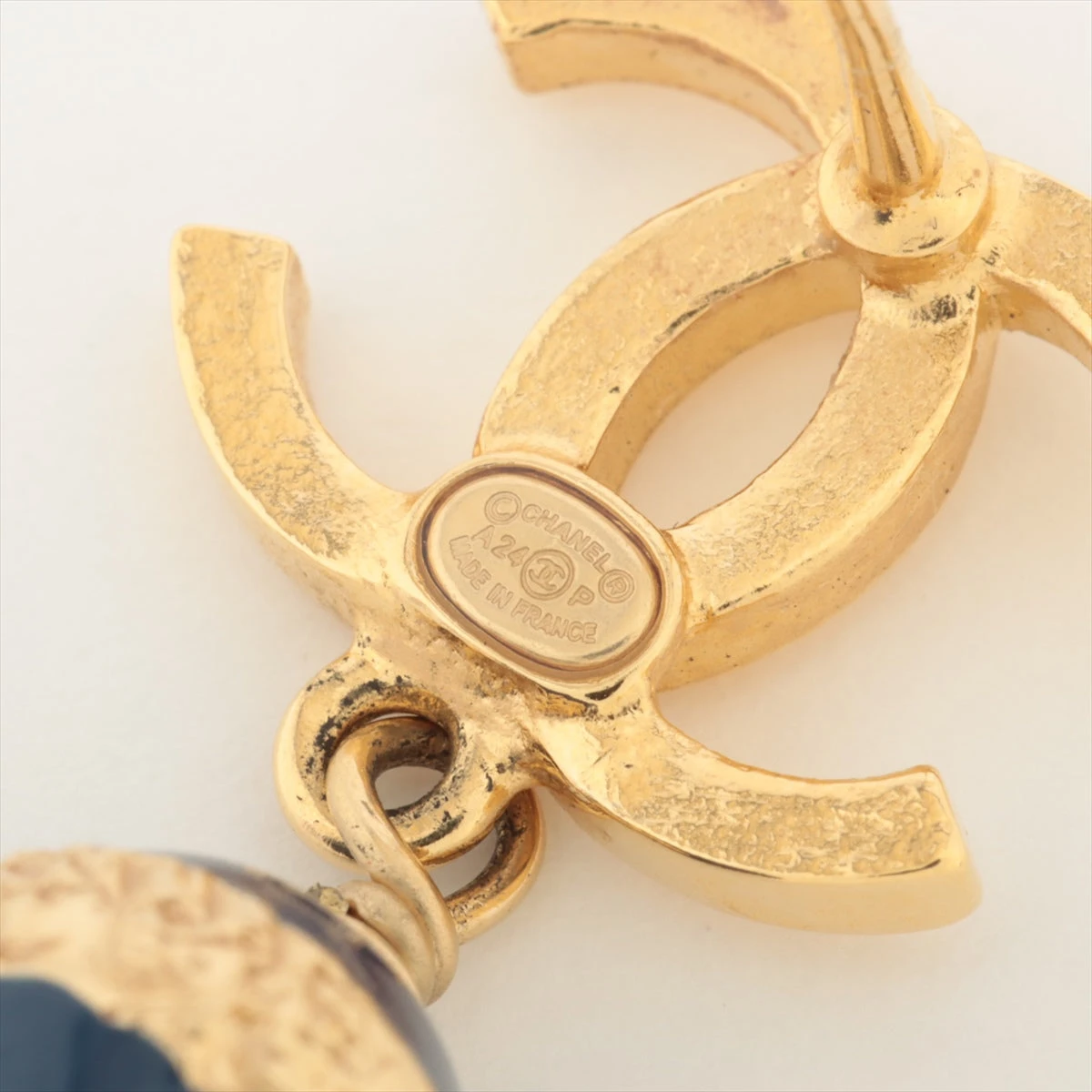 極美品!!! ココマークC24Pピアス(両耳用) GP ゴールド シャネル ココマーク A24P ピアス(両耳用) GP ゴールド×ブルー