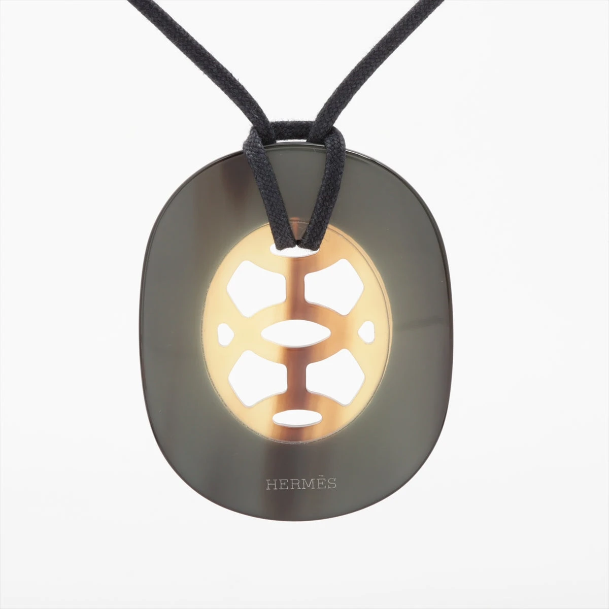 エルメス リフトGM ペンダント バッファローホーン ベージュ×グレー