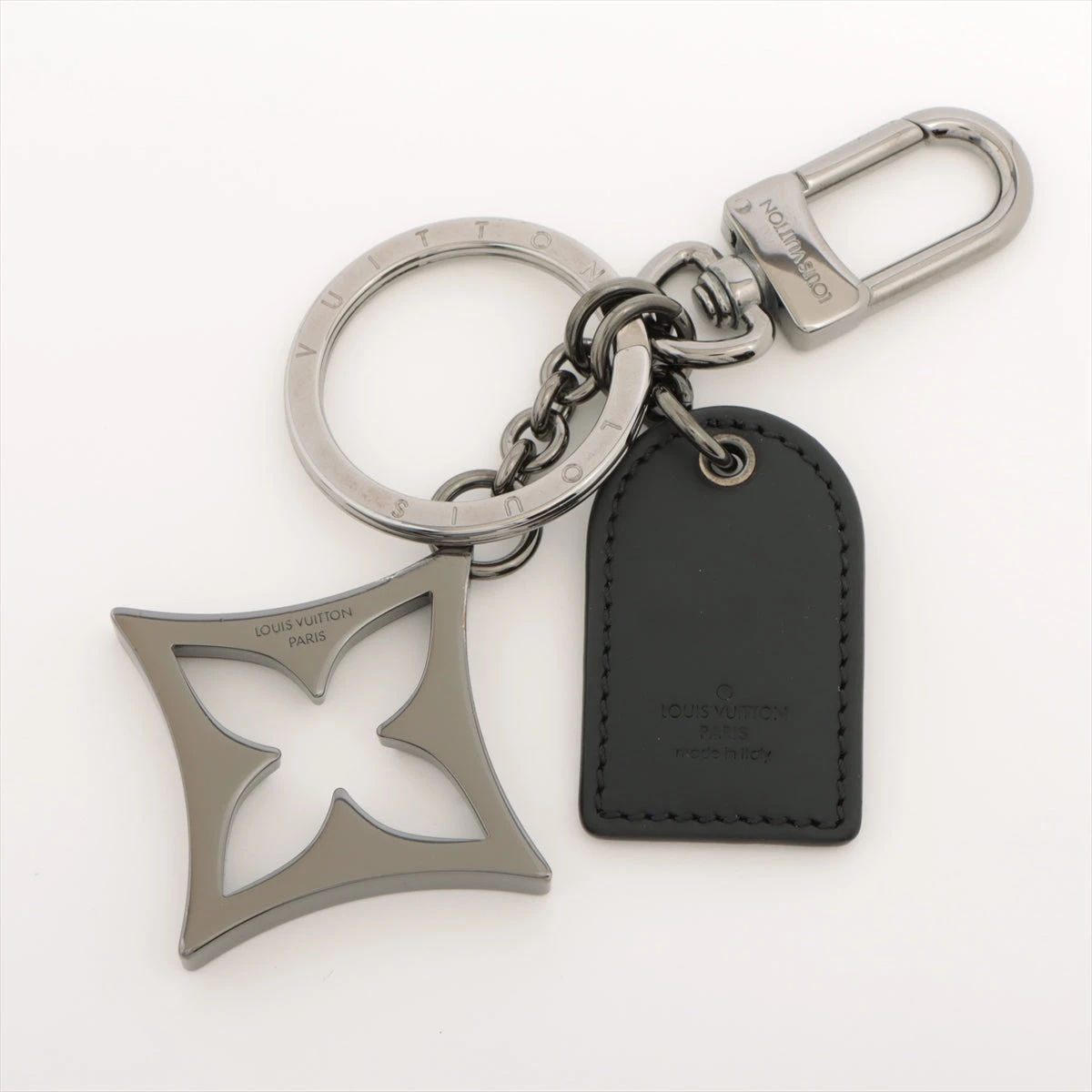 Louis Vuitton ブラックメタルキーホルダー Louis Vuitton キーホルダー ブラック - メルカリ