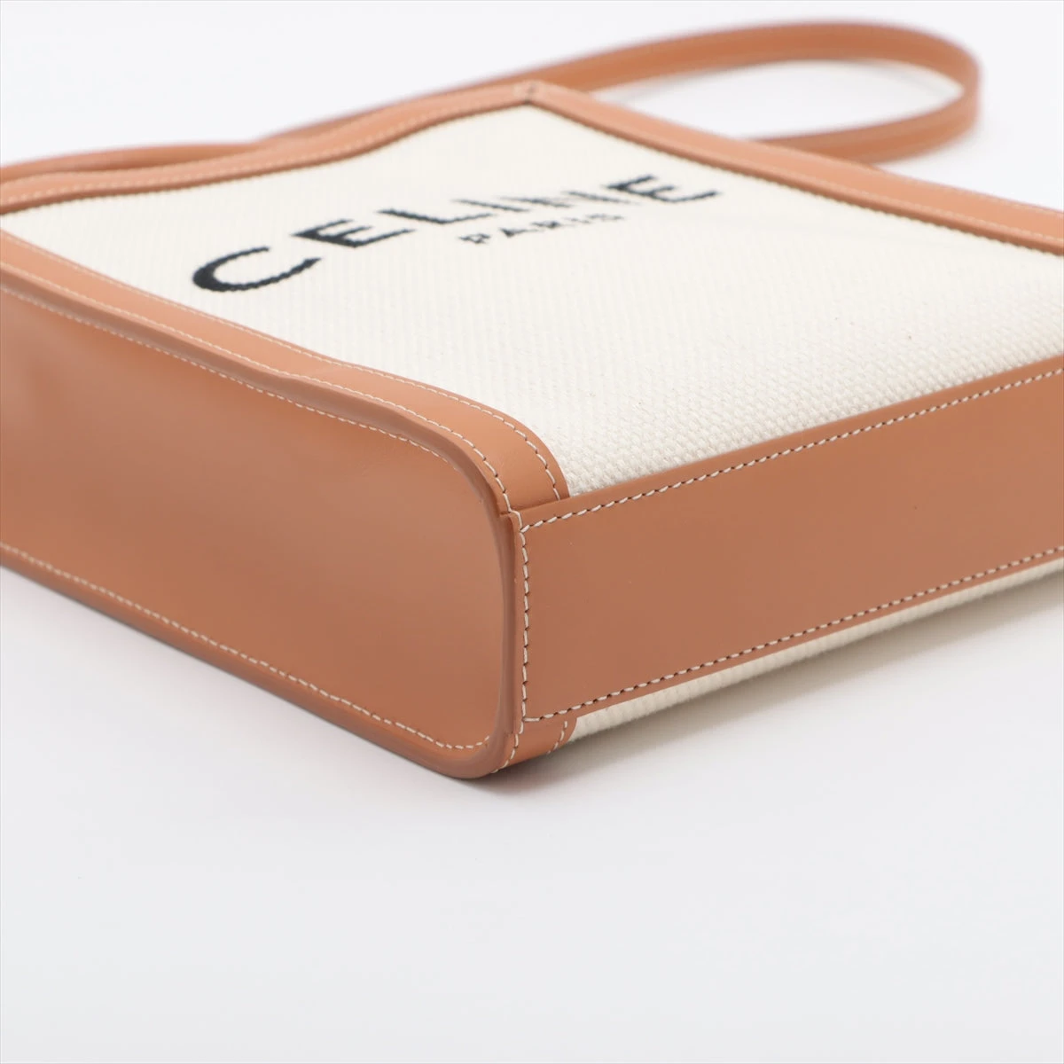 CELINE ロゴ入り ベージュハンドバッグ CELINE ベージュ ハンドバッグ - メルカリ