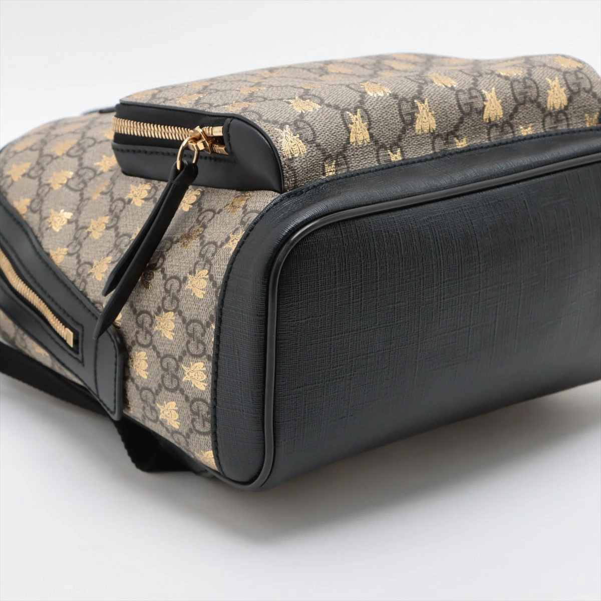 GUCCI GGスプリーム　バックパック Gucci GG Supreme Backpack Butterfly Flower Japan Limited