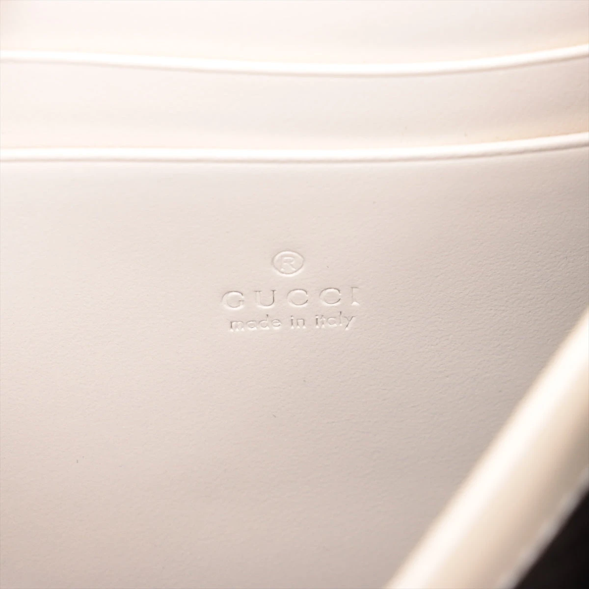 GUCCI ホワイトレザー チェーンウォレット 楽天市場】GUCCI （グッチ） ｸﾞｯﾁ ﾎｰｽﾋﾞｯﾄ ﾁｪｰﾝｳｫﾚｯﾄ White