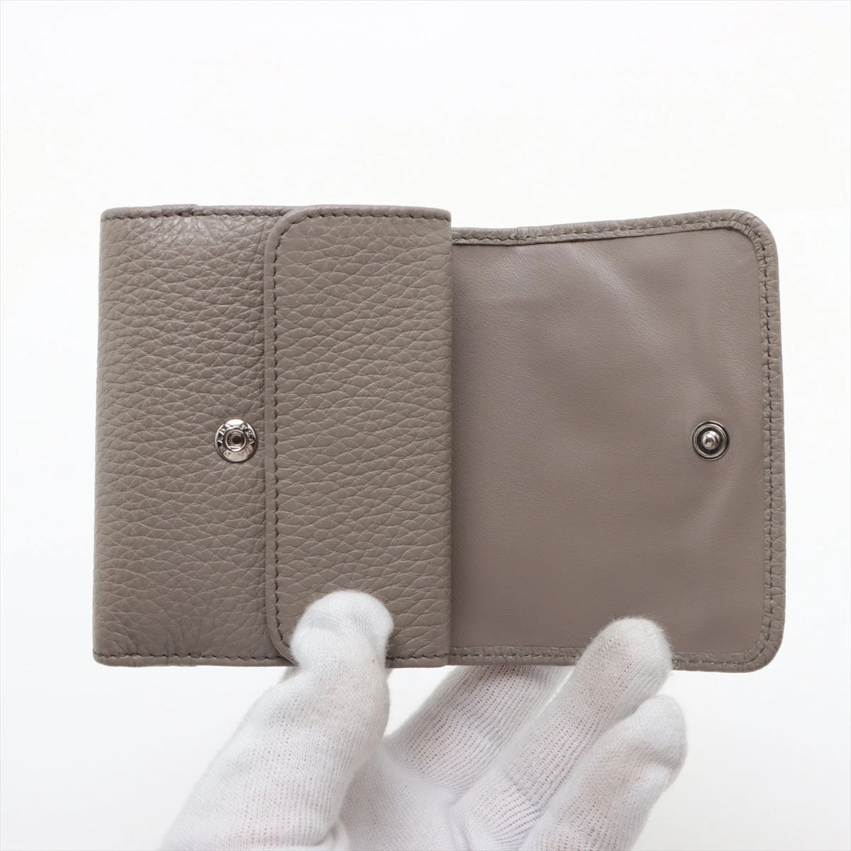 PRADA ヴィッテロレザー コンパクトウォレット 三つ折り財布 グレージュ PRADA ヴィッテロレザー コンパクトウォレット 三つ折り財布