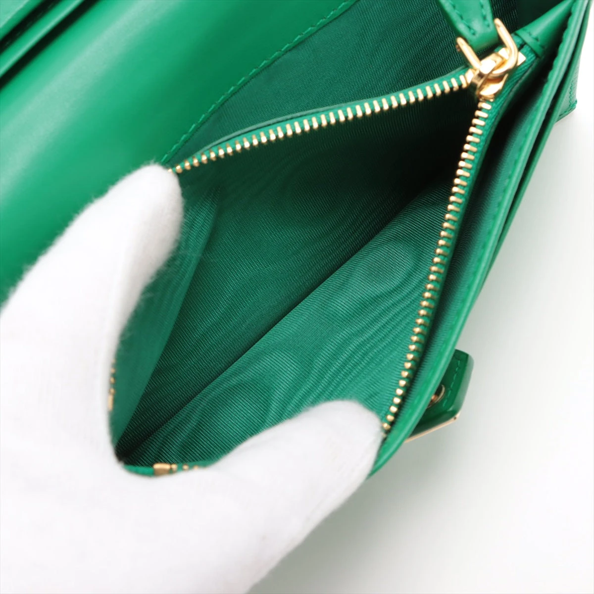 プラダ サフィアーノ 1MV025 レザー 長財布 グリーン A2996872｜中古