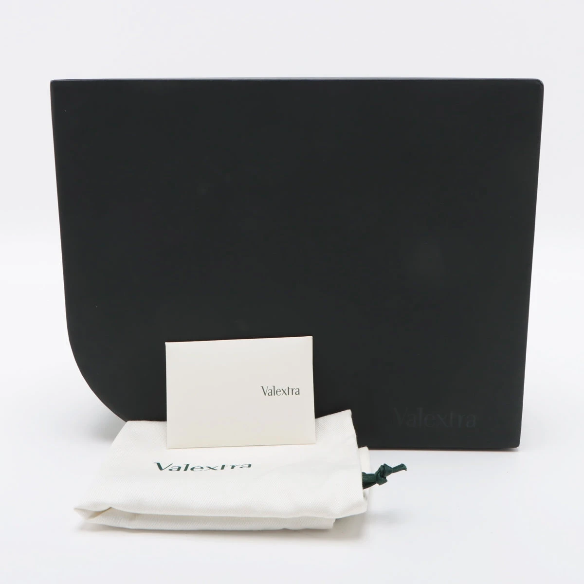 【超美品】ヴァレクストラ　イジィデ　ポシェット　チェーンショルダーバッグ 楽天市場】ヴァレクストラ チェーンショルダーバッグ イジィデ