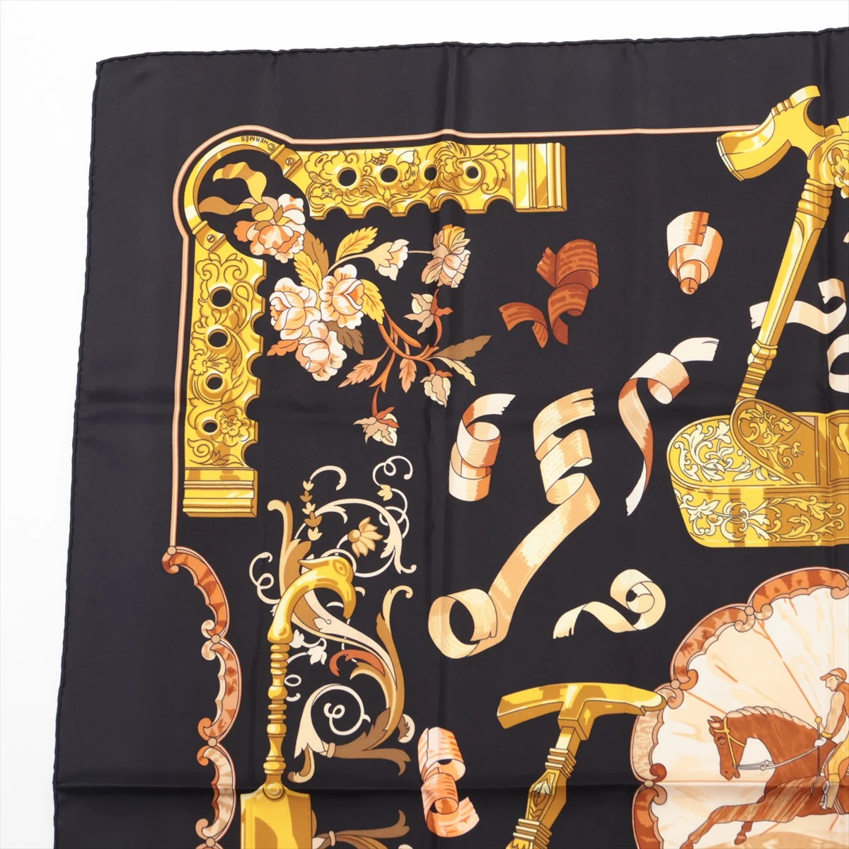 希少　HERMES エルメス　カレ90 黒　Copeaux おがくず エルメス カレ90 Copeaux おが屑 スカーフ シルク ブラック A3002617