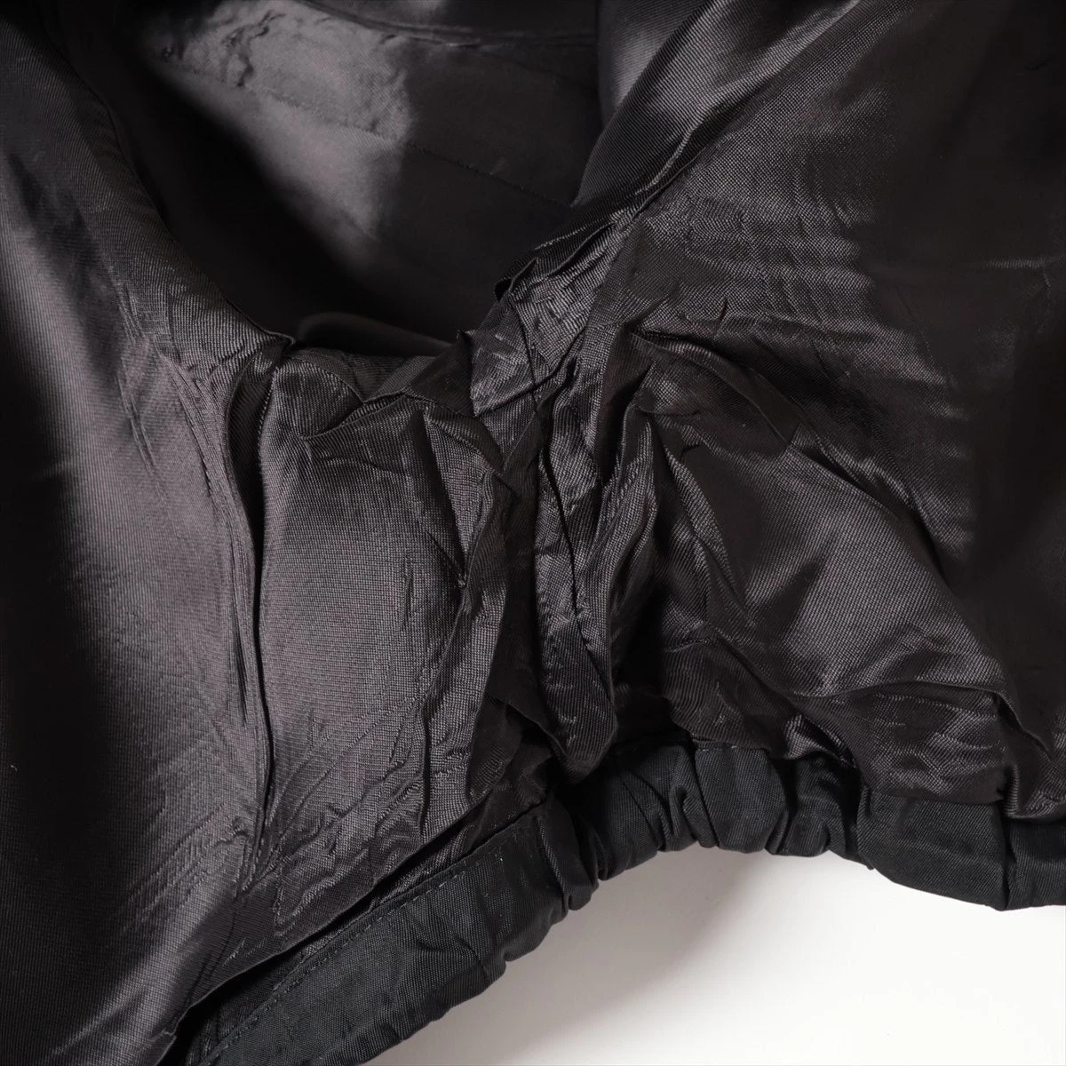 トライアングルロゴプレート Re-Nylon クロップド ジャケット プラダ トライアングルロゴ 23SS ナイロン ジャケット 40
