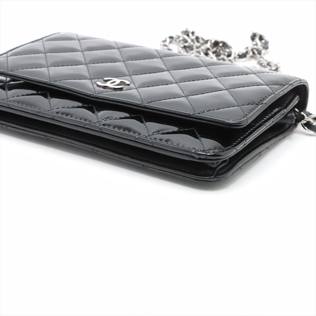 シャネル マトラッセ パテントレザー チェーンウォレット ブラック  