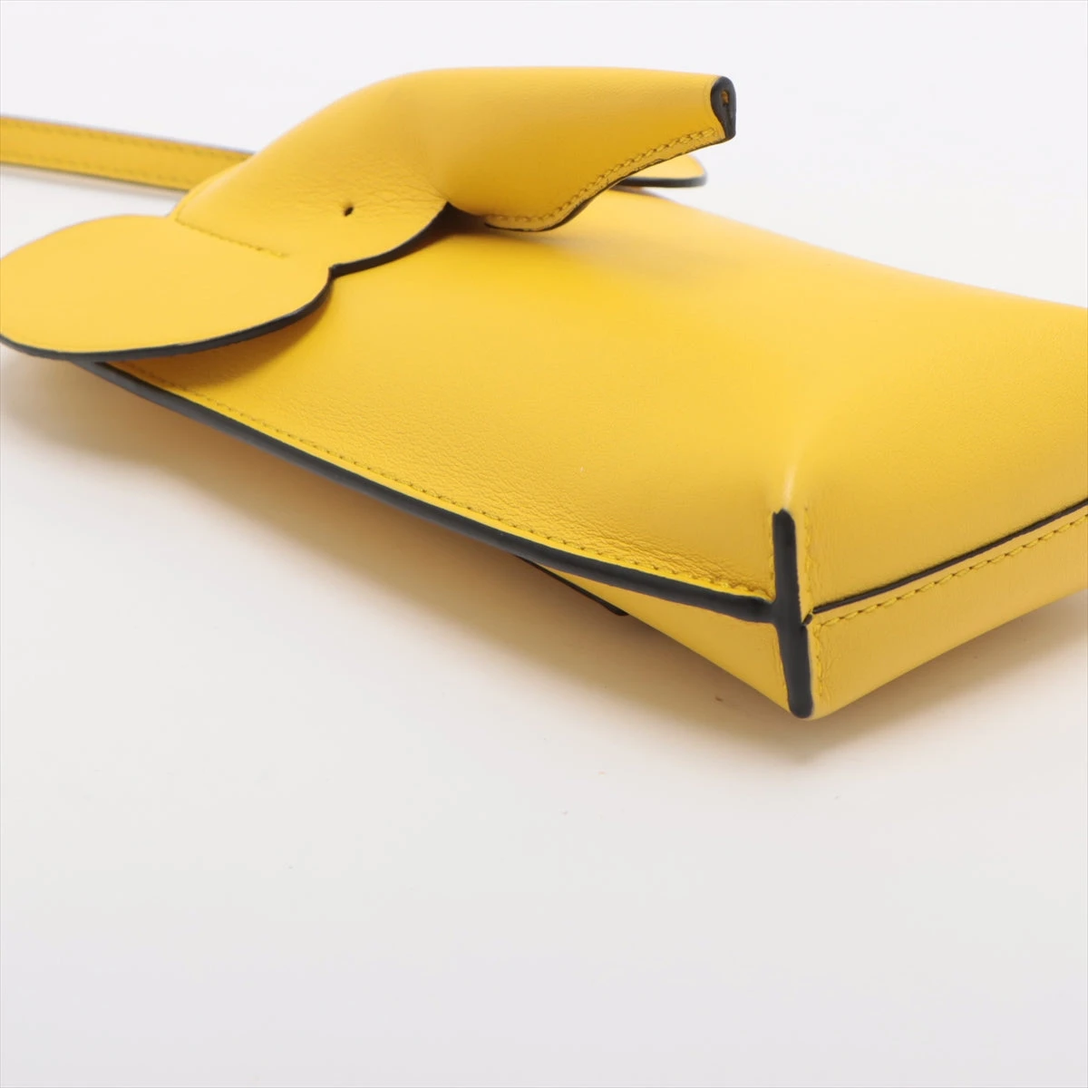 ロエベ　エレファントミニバッグ　イエロー　ぞう レザー ショルダーバッグ ロエベ エレファント レザー ショルダーバッグ イエロー