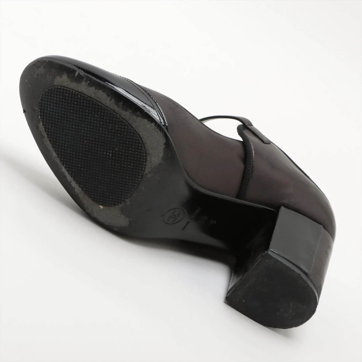 シャネル レザー×パテント ココマーク ストラップ 38 パンプス G26284 シャネル レザー×パテント ココマーク ストラップ 38 パンプス G26284