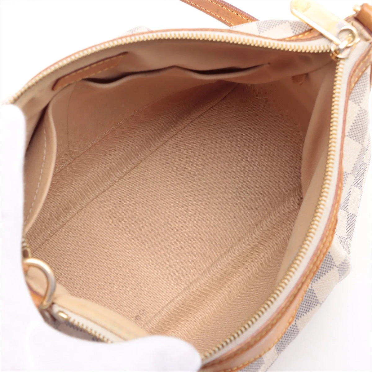 ルイヴィトン LOUIS VUITTON ショルダーバッグ シテMM