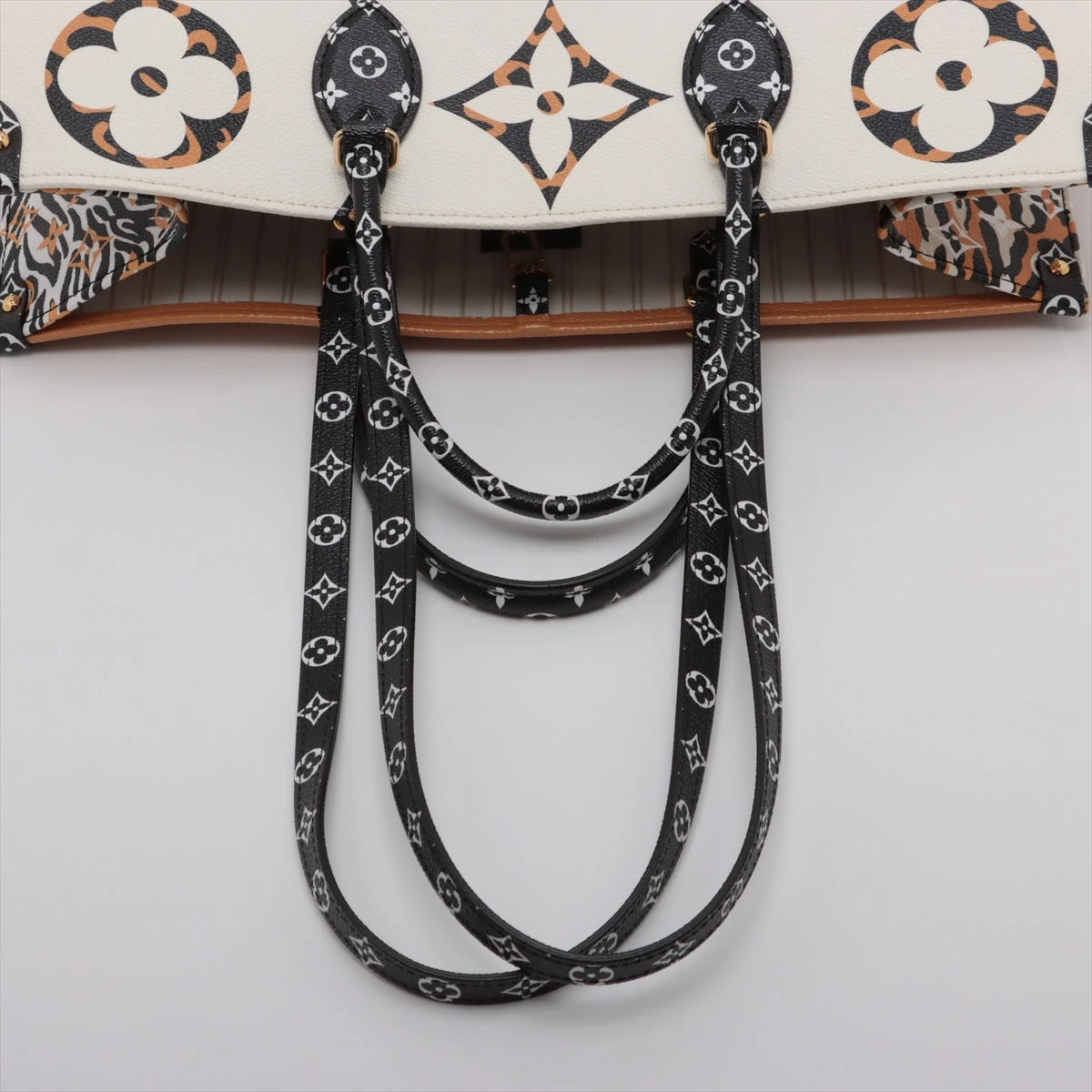 ヴィトン モノグラムジャイアント オンザゴーGM M44675 AP081892