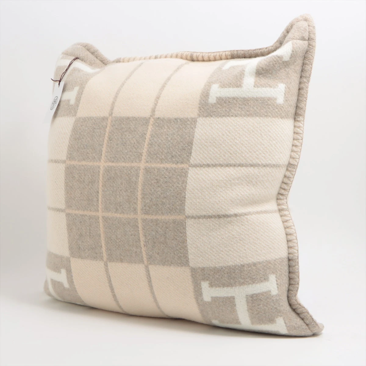 エルメス アヴァロン クッション ウール×カシミヤ ベージュ A3006423