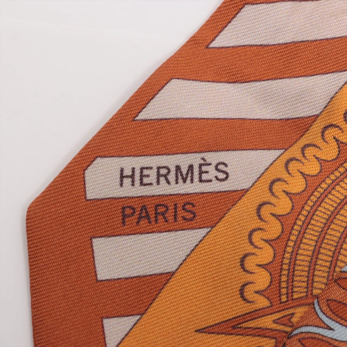 HERMES エルメス Twilly Scarf ツイリースカーフ クレタ 幾何学 オレンジ調 HERMES エルメス スカーフ ツイリー シュヴァルドゥクール バンダナ