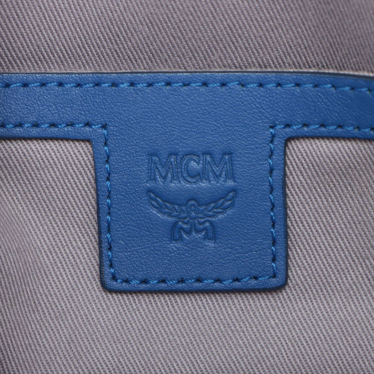 MCM クラシック レザー ショルダーバッグ ブルー A3011525｜中古 