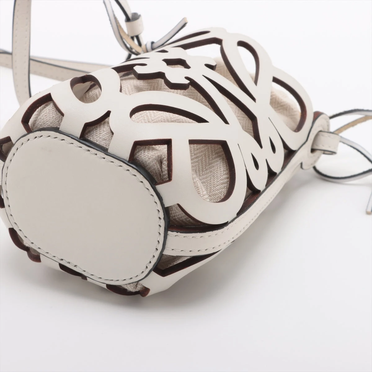 【完売必至】ロエベ■アナグラム カットアウト ショルダーバッグ 楽天市場】LOEWE ロエベ ショルダーバッグ ANAGRAM CUT OUT