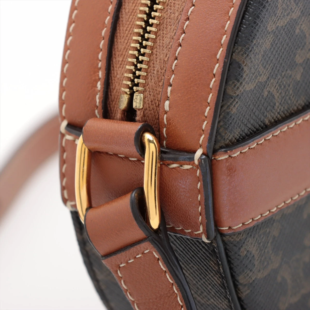 Celine ラウンド型ショルダーバッグ ブラウン CELINE セリーヌ マカダム ブラゾン型押し 丸形 サークル