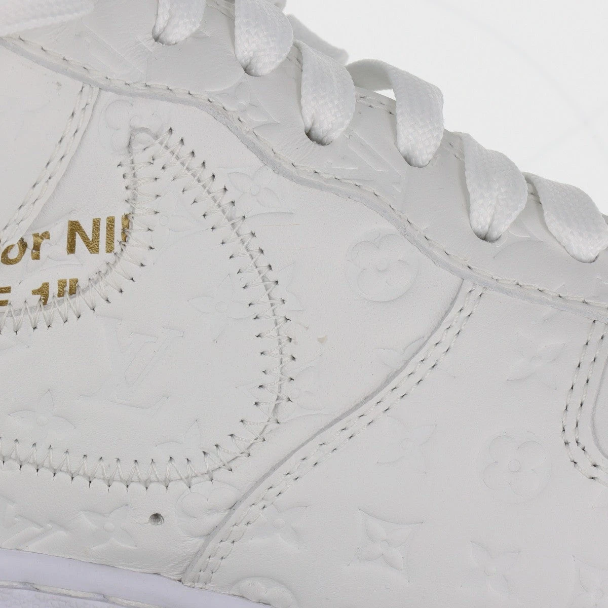 送料関税込みNIKE×VUITTONレザー スニーカー 8メンズ★Aランク LOUIS VUITTON ルイヴィトン ナイキ サイズ:7 AIR FORCE 1 LOW