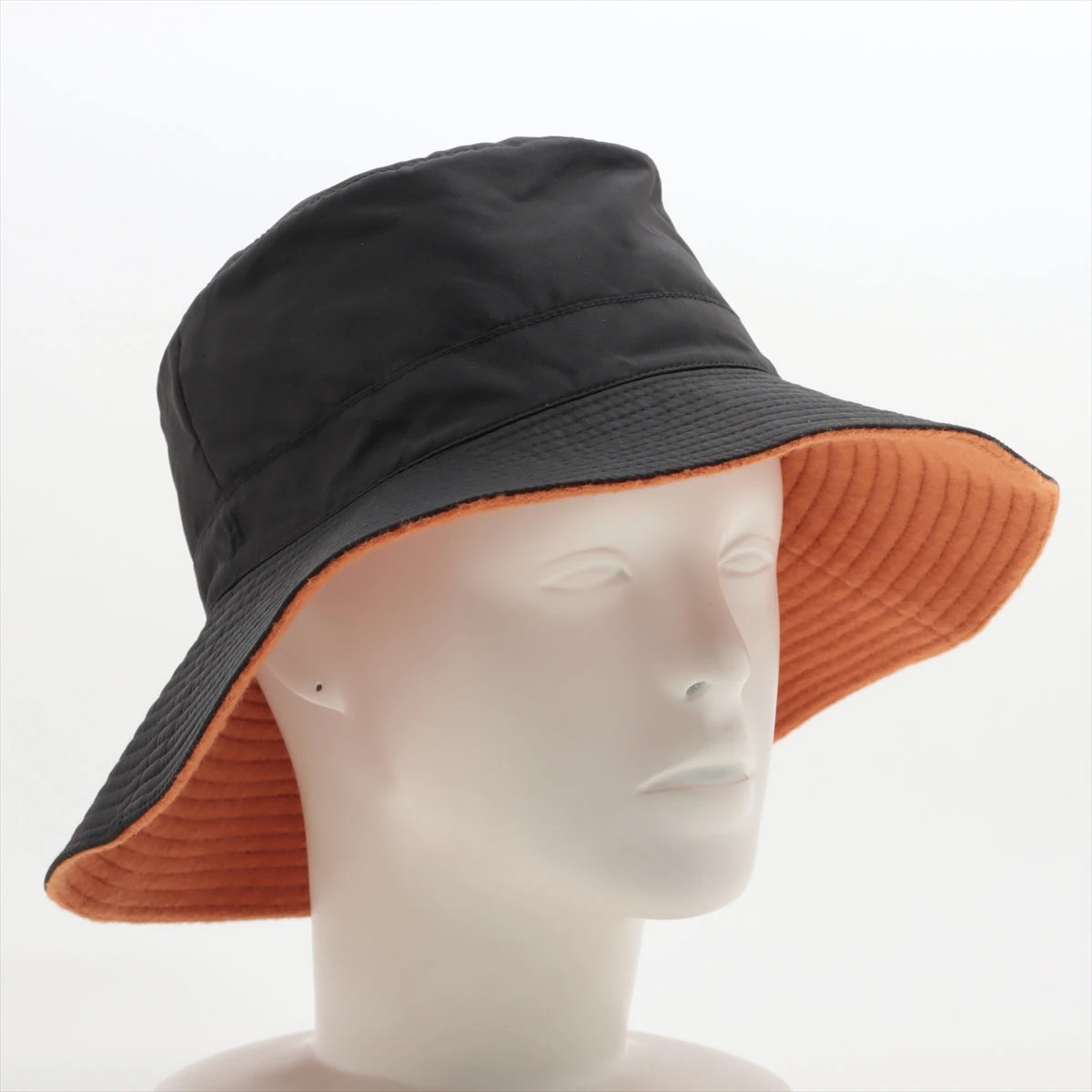 エルメスバケットハットセリエ新品未使用57 エルメス バケットハット 57 カシミヤ ブラック×オレンジ