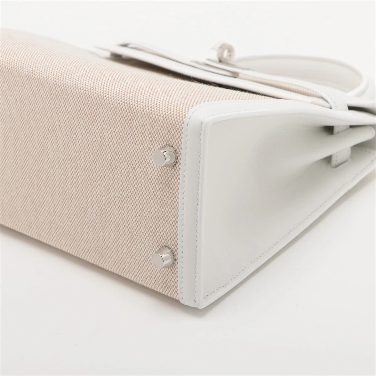 HERMES エルメス ケリー40 ホワイト シルバー金具 HERMES エルメス ケリー40 ホワイト シルバー金具 - メルカリ