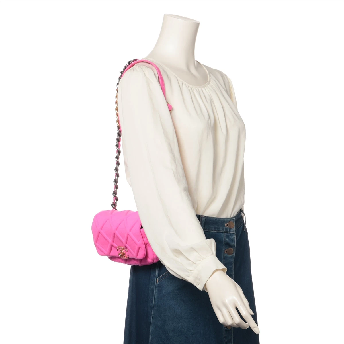 シャネル シャネル19 ジャージー×ラムスキン ウエストポーチ ピンク