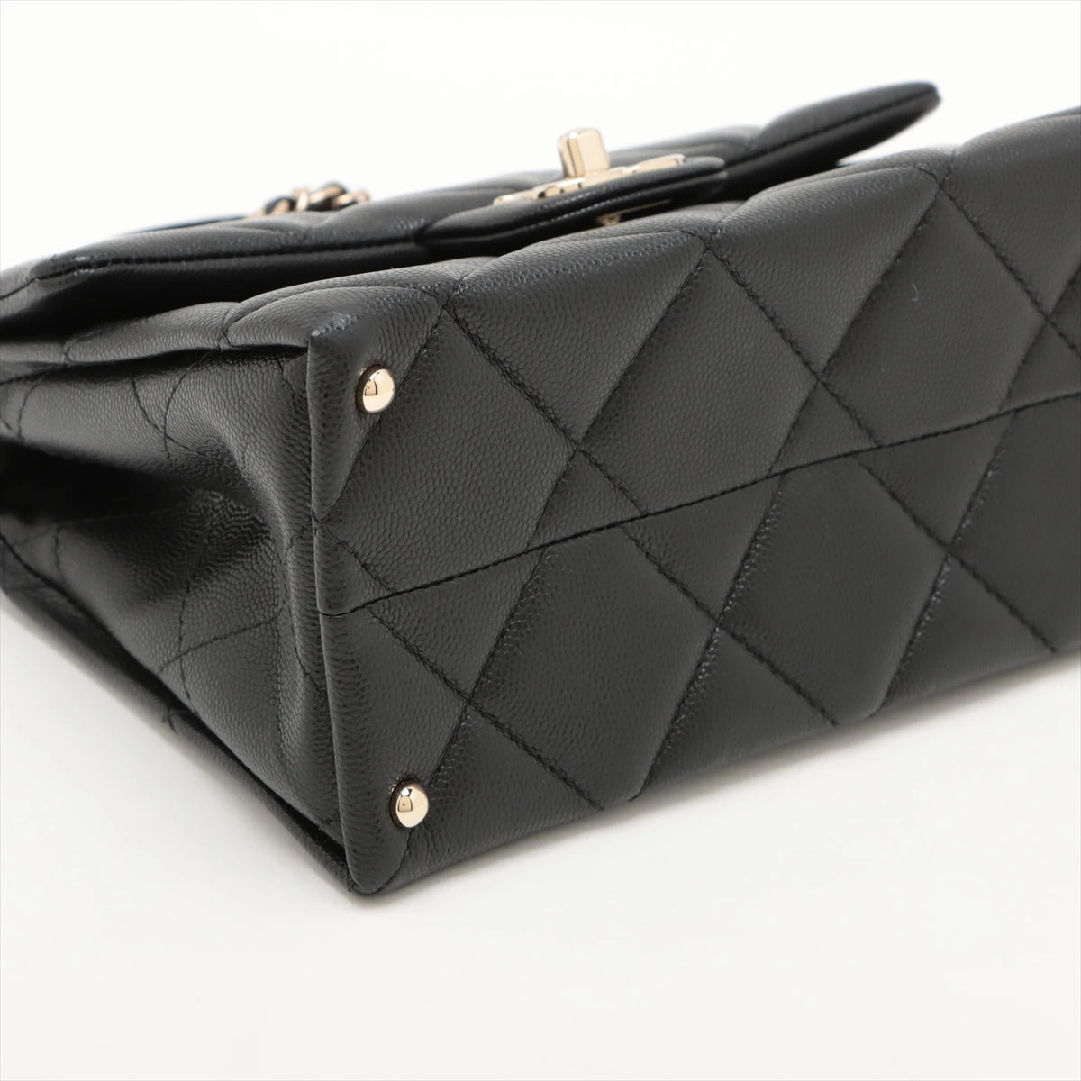 シャネル マトラッセ キャビアスキン 2WAYショルダーバッグ ミニ