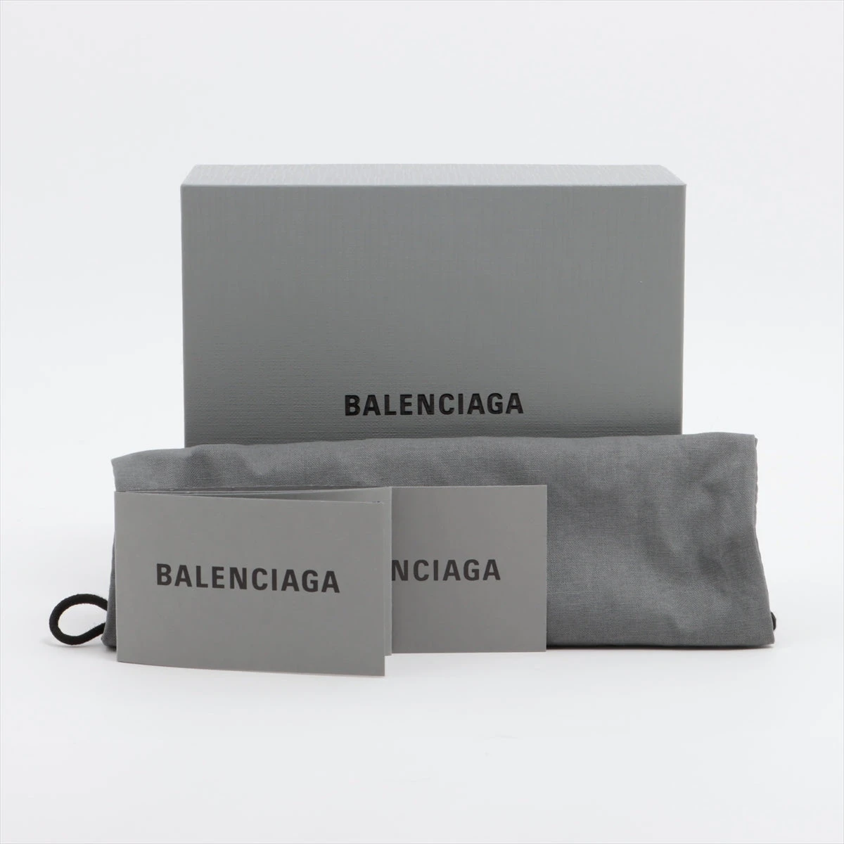 バレンシアガ　イヤホンケース 楽天市場】BALENCIAGA バレンシアガ イヤホンケース CASH AIRPOD