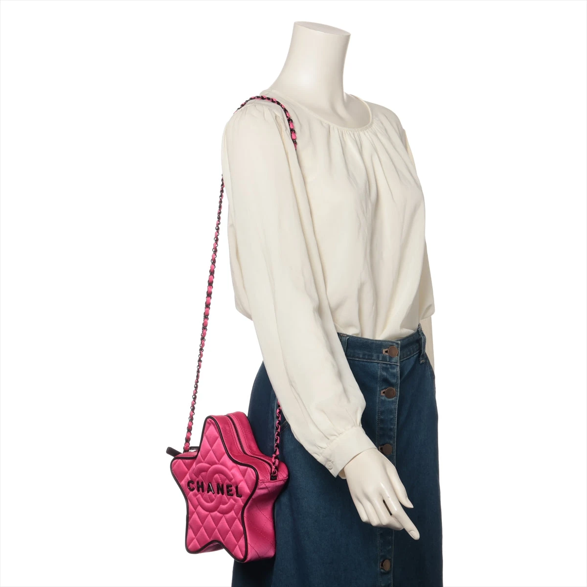 シャネル　CHANEL サテン　イブニングバッグ シャネルCHANEL サテンイブニングバッグ