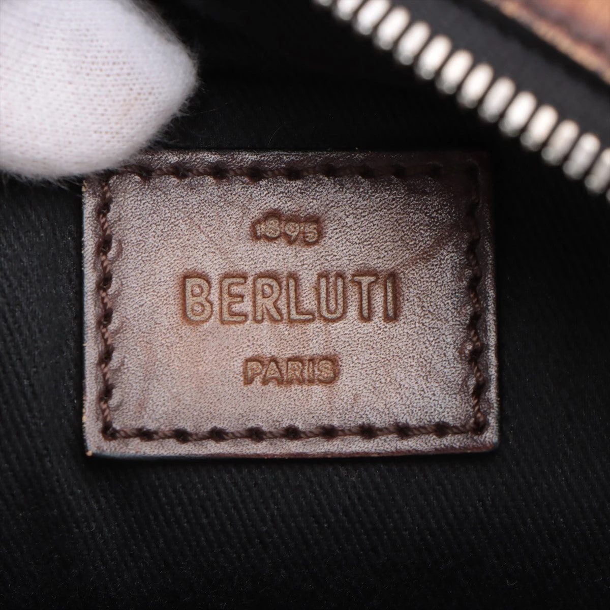 ベルルッティ エクスプローラー レザー バックパック/リュック