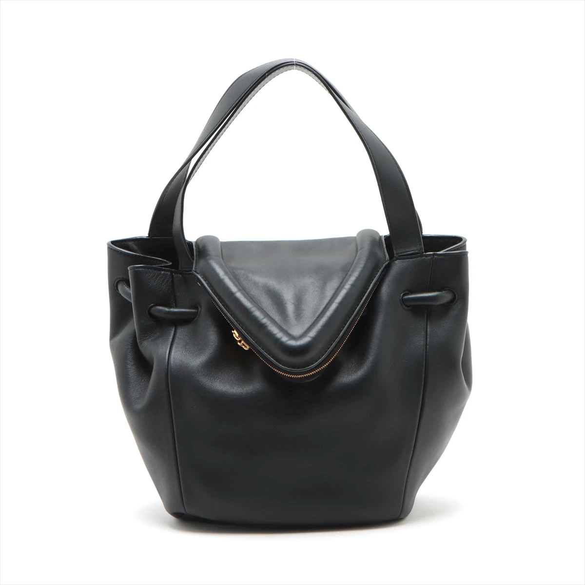 ＊送料・関税込み＊ボッテガ☆レザーショルダーバッグ ブラック ☆関税込☆BOTTEGA VENETA☆ カセット ショルダーバッグ☆BLACK