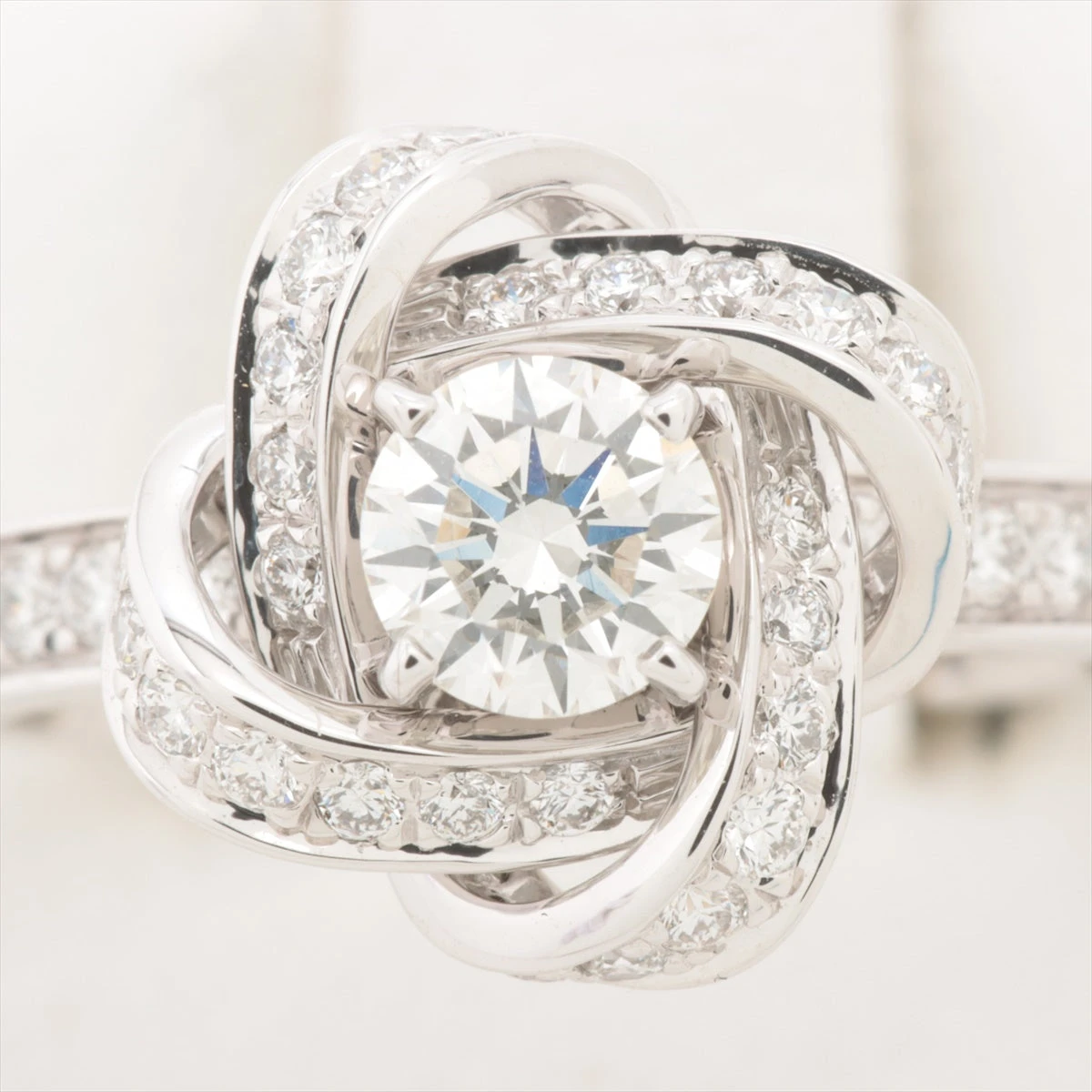 ブシュロン アバ ピヴォワンヌ ダイヤ リング 750(WG) 5.7g 50 ダイヤ