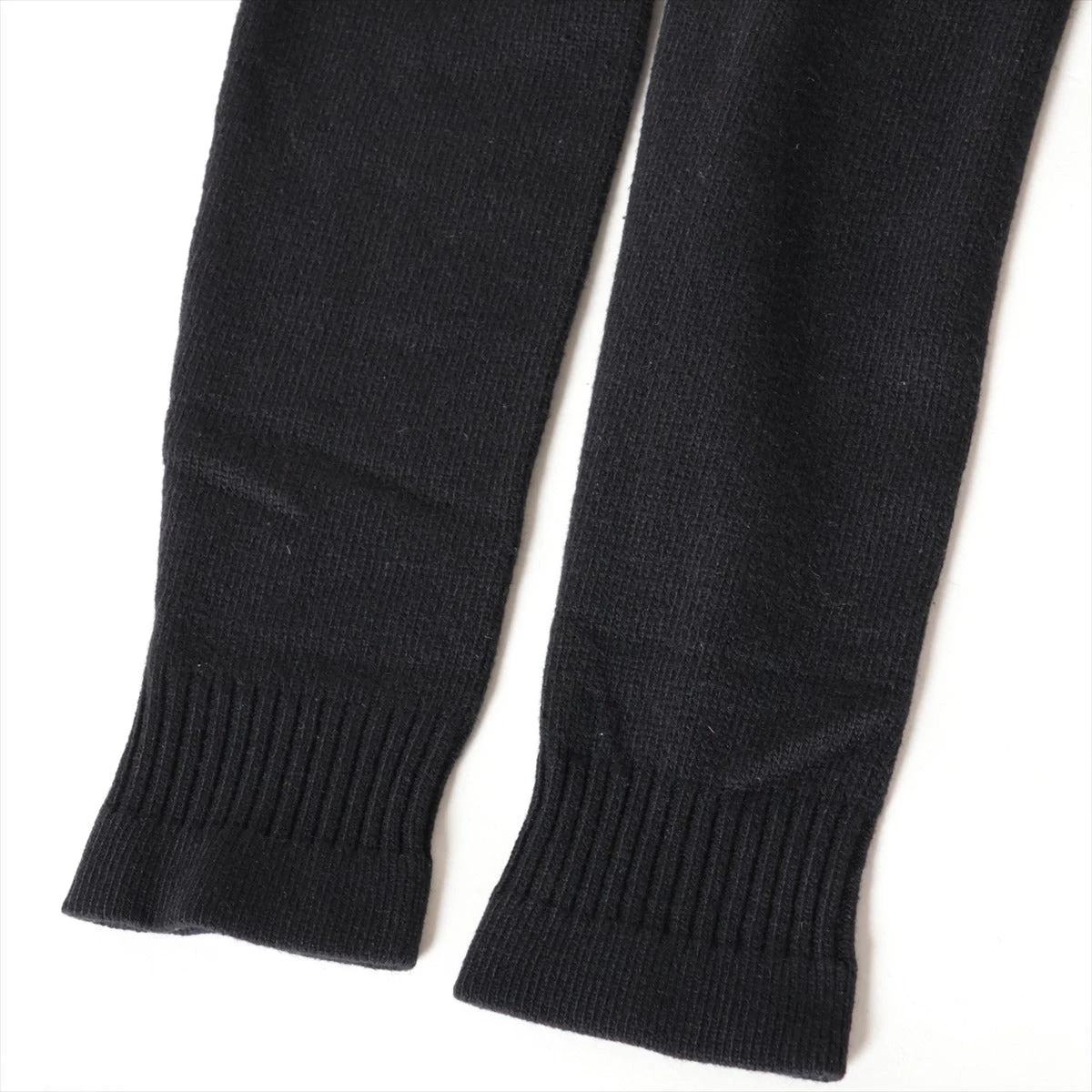 CHANEL 09C ハートボタン カシミアロングカーディガン 38 超人気 6503efa92ee1e.webp