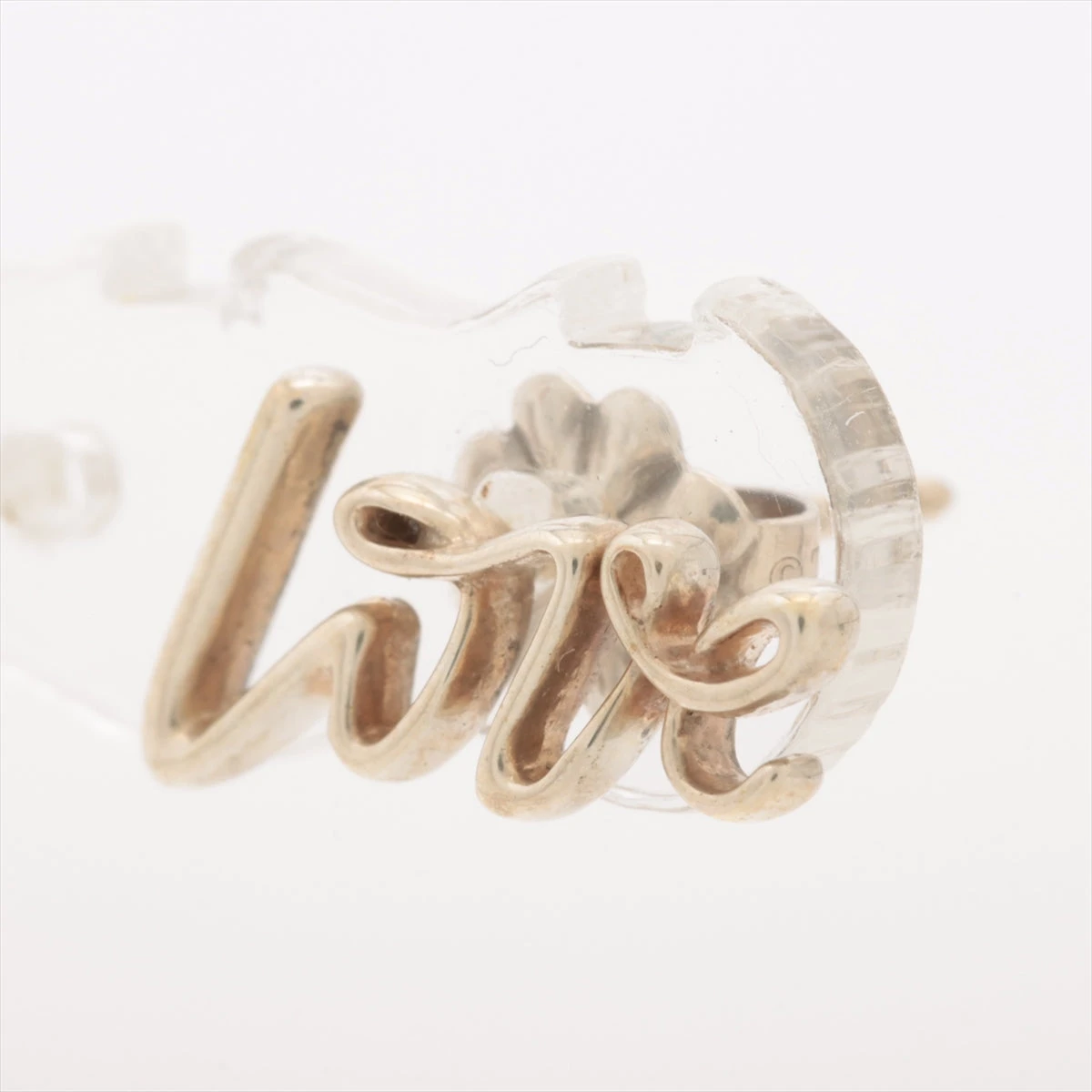 Tiffany & Co. アトラスシルバーピアス片側のみ(箱・ポーチ付き) Tiffany & Co. アトラスシルバーピアス片側のみ(箱・ポーチ付き)