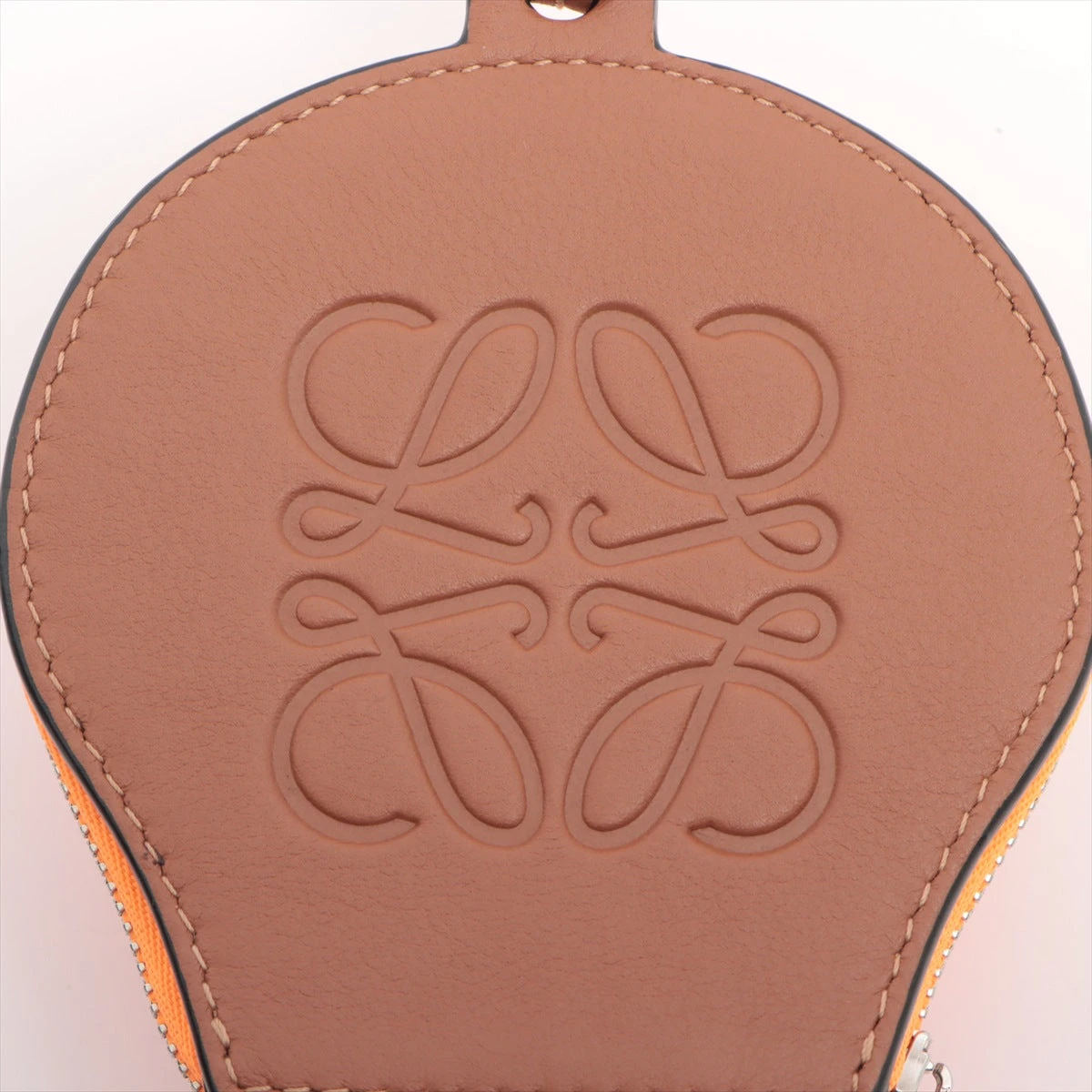 s*o様 ロエベ　シェル　ポーチ LOEWE/ロエベ】シーシェル ポーチ ミニ【買取入荷情報