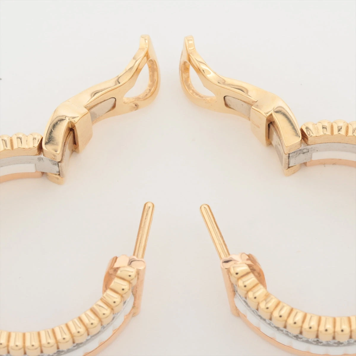 【BOUCHERON】キャトルホワイトピアス キャトル ホワイト フープ イヤリング | ピアス | ブシュロン