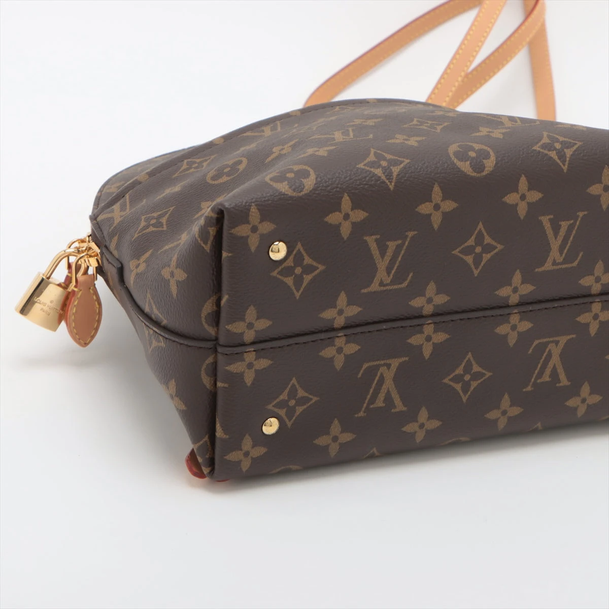 ヴィトン モノグラム LVムーンバックパック M44944 RFID反応あり ヴィトン モノグラム LVムーンバックパック M44944 RFID反応あり