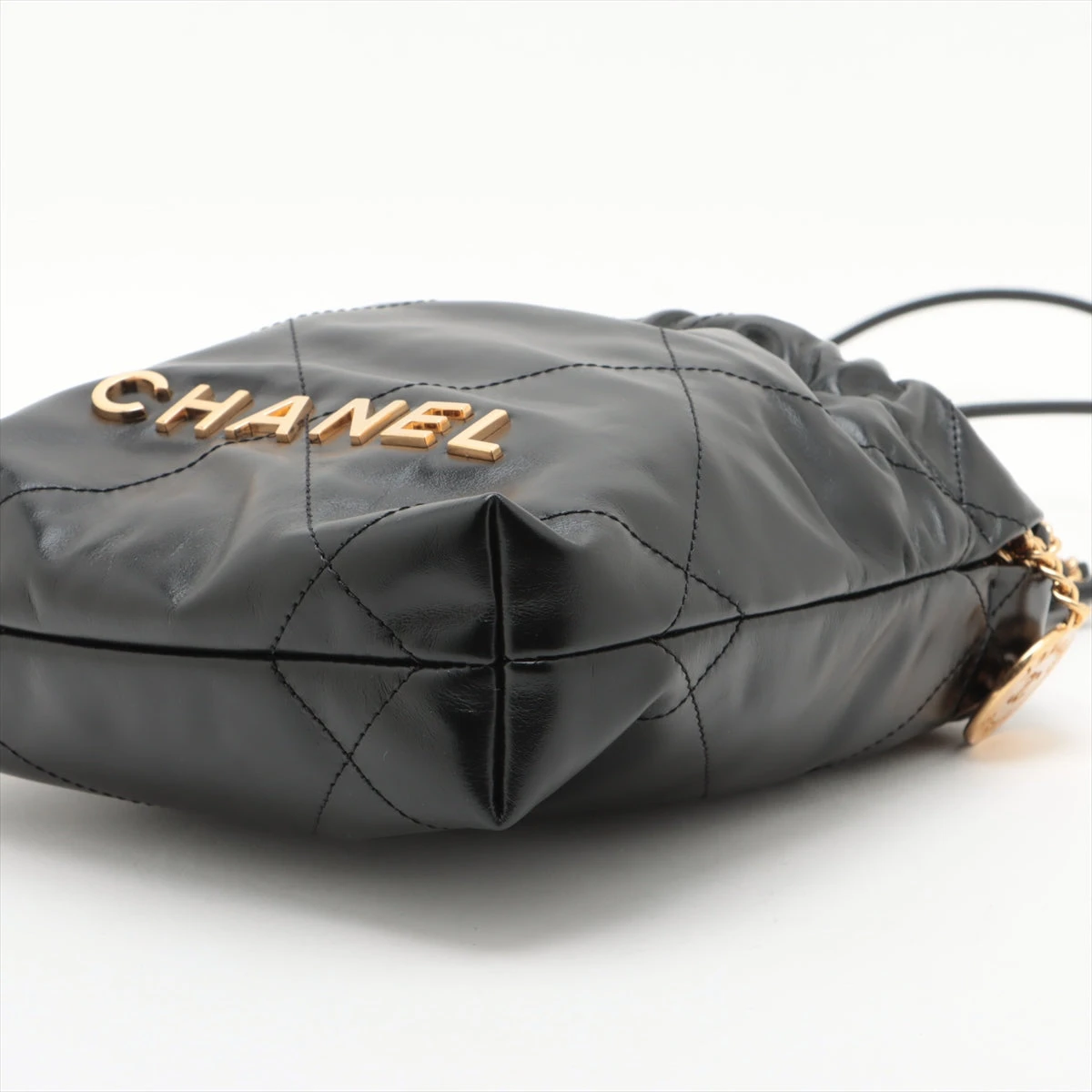 CHA⭐︎NEL 22ブラック パール付きショルダーバッグ シャネル シャネル22ミニ レザー チェーンショルダーバッグ