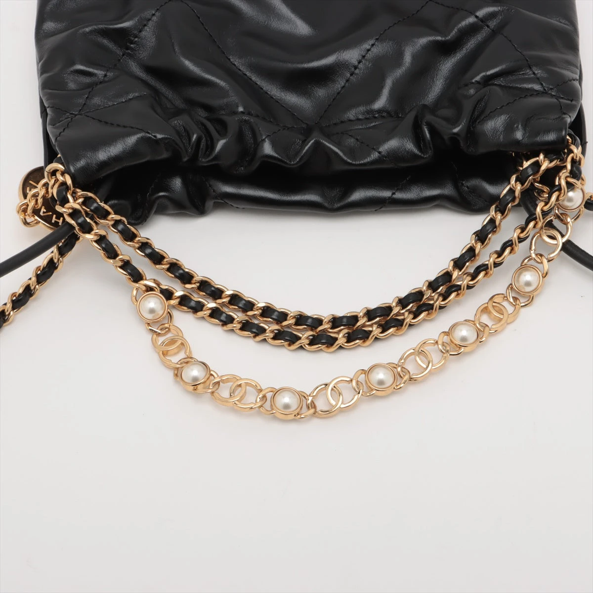 シャネル シャネル22ミニ レザー チェーンショルダーバッグ