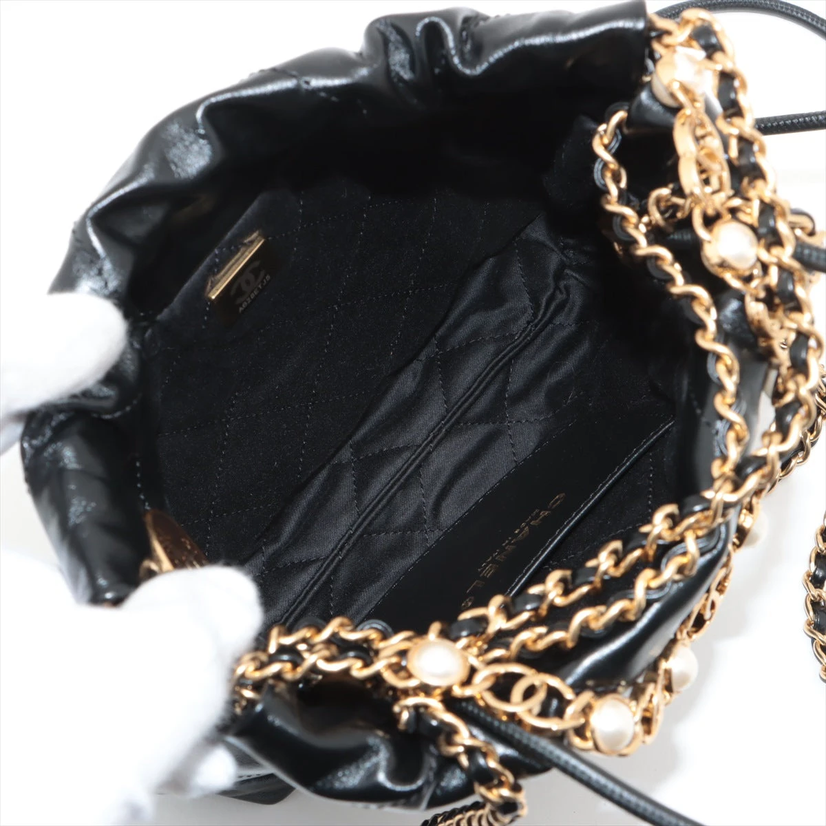 CHA⭐︎NEL 22ブラック パール付きショルダーバッグ CHA⭐︎NEL 22ブラック パール付きショルダーバッグ