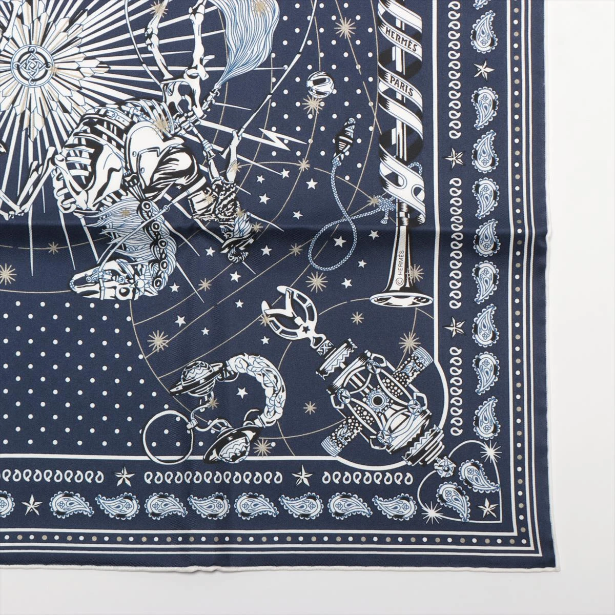 HERMES エルメス カレ55 コーラス ステラルム / シルク スカーフ エルメス カレ55 CHORUS STELLARUM コーラス ステラルム スカーフ