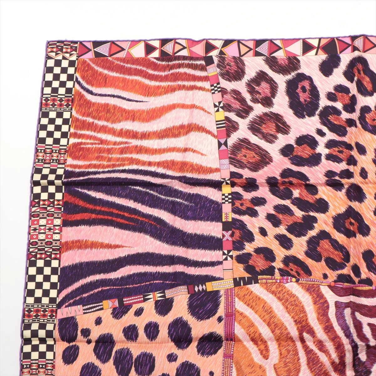 エルメス カレ90 PELAGES ET CAMOUFLAGE 野生とカモフラージュ