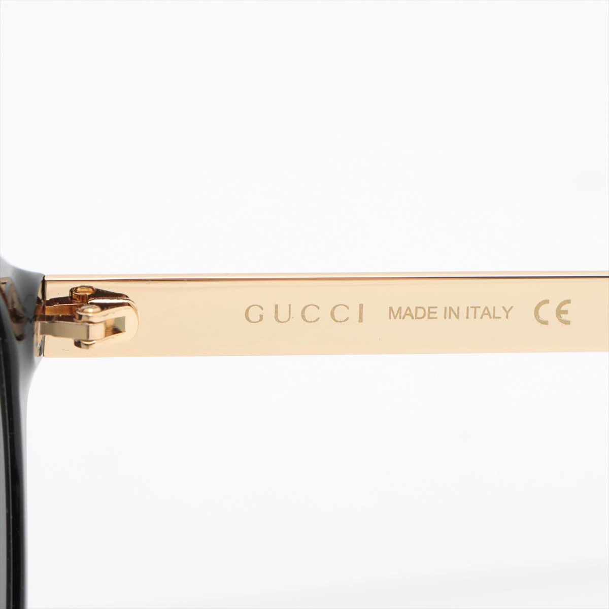 新品未使用 GUCCI グッチ シェリーライン サングラス GG0689S 新品未使用 GUCCI グッチ シェリーライン サングラス GG0689S