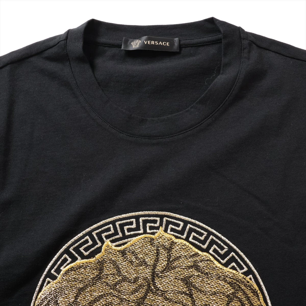 良品✨　半袖Tシャツ Tシャツ ヴェルサーチ コットン ブラック　サイズ36 VERSACE ヴェルサーチ ロゴ刺繡 コットン Tシャツ ブラック