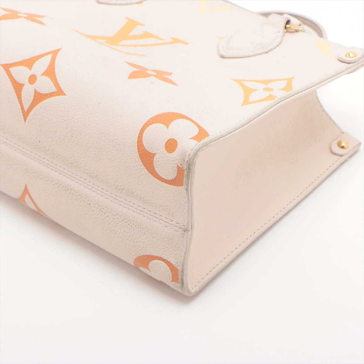 ヴィトン モノグラム アンプラント オンザゴー PM M46513 RFID反応あり 