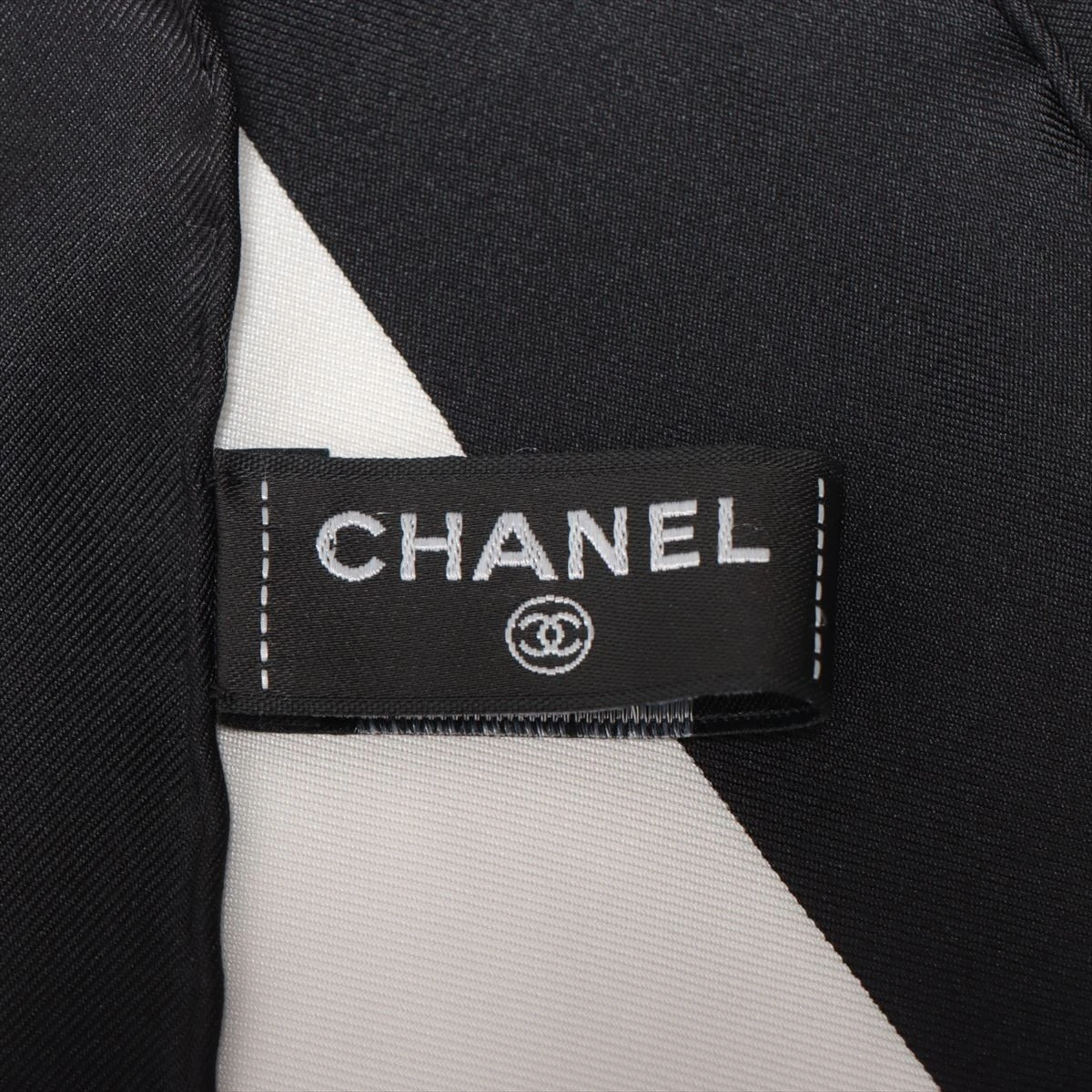 シャネル マドモアゼル シルク スカーフ ブラック ヴィンテージ CHANEL(シャネル) マドモアゼル ココマーク スカーフ スカーフ
