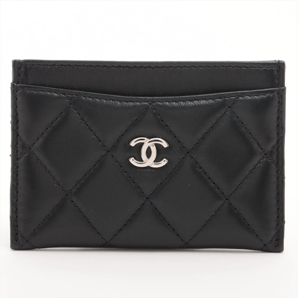 シャネル マトラッセ ラムスキン カードケース ブラック シルバー金具
